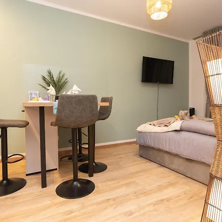 Koala Mit 500 Mbit's Wlan Und Balkon Lägenhet